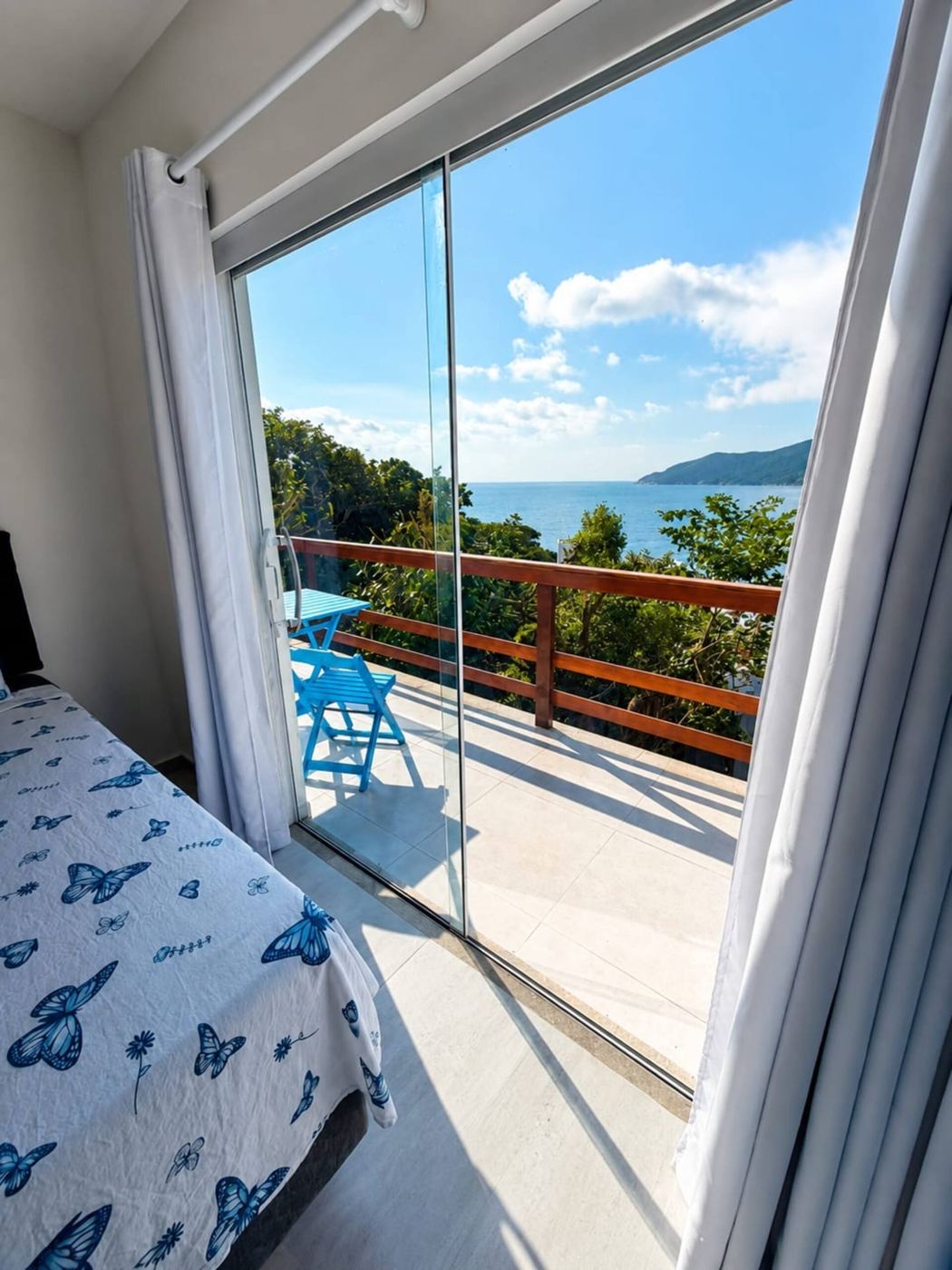 Quarto da Casa Principal com vista para o mar